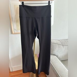Aeri Black High  Waist Flare Leggins Size L(30 inseam 39 long )